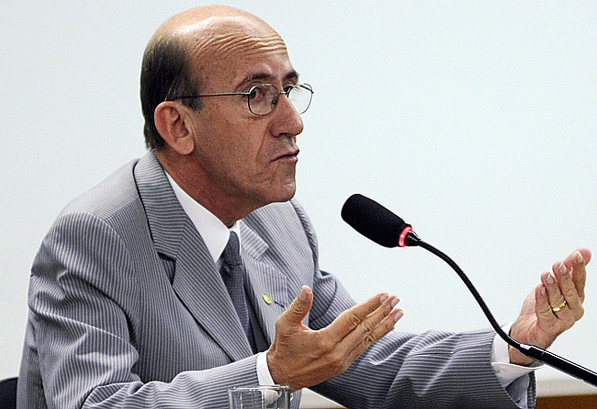 Otoni diz que PMDB precisa falar menos e agir mais