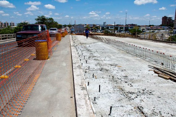 Viaduto do Detran está 65% concluído; entrega acontece em junho