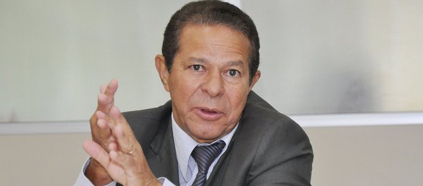 Goiás vai ao Congresso discutir guerra fiscal