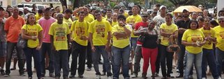 Servidores da administração protestam por plano de carreira