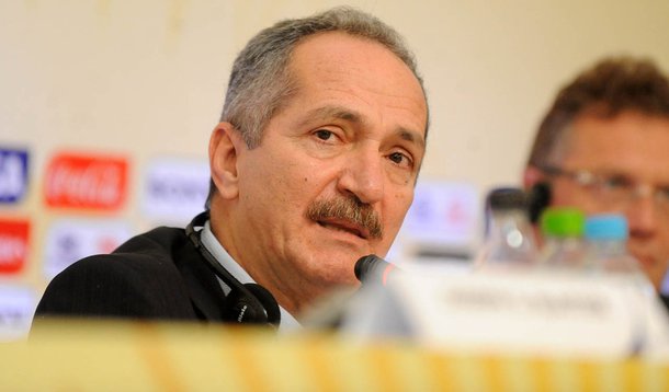 É preciso acelerar obras em estádios, diz Aldo Rebelo