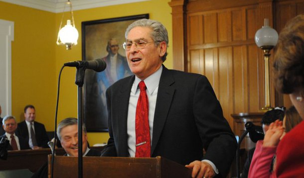 Deputado que votou contra legalização é pego com maconha