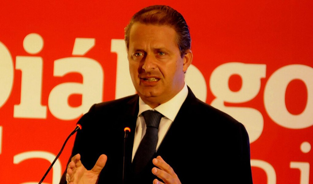 Eduardo tece novas críticas ao Governo Federal