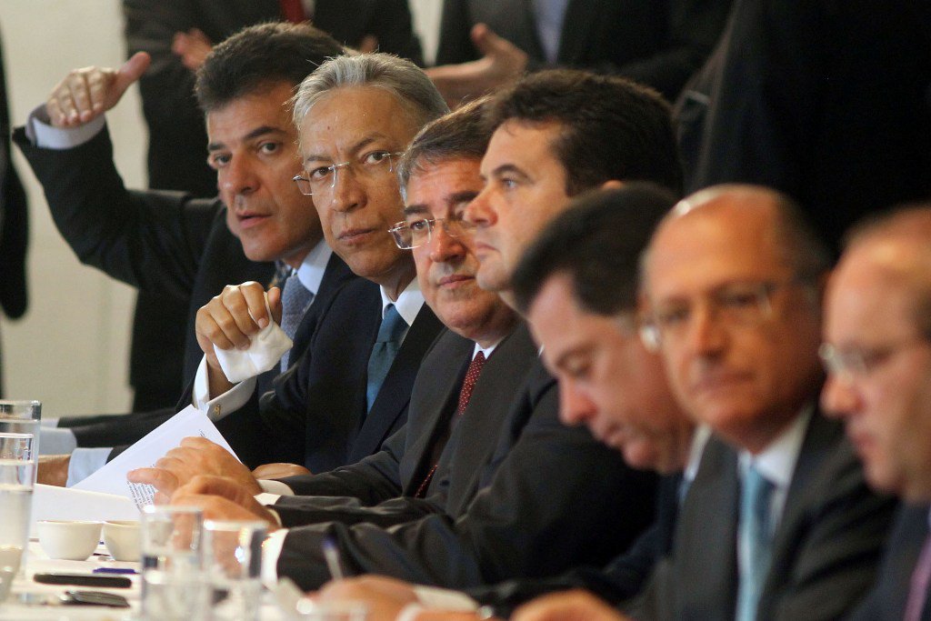 Governadores rediscutem pacto federativo