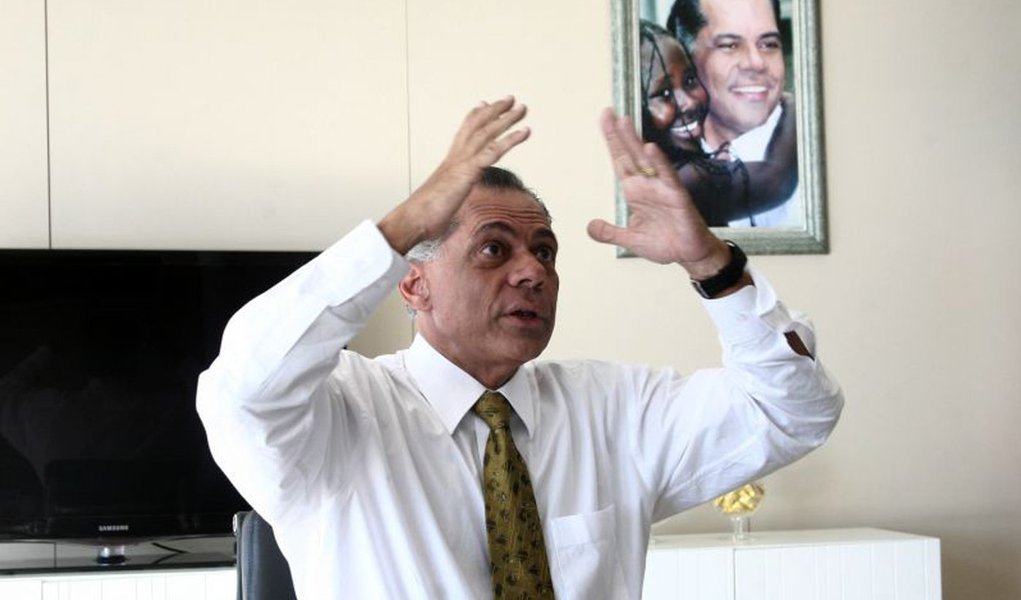 João vai para outro partido da base de Wagner