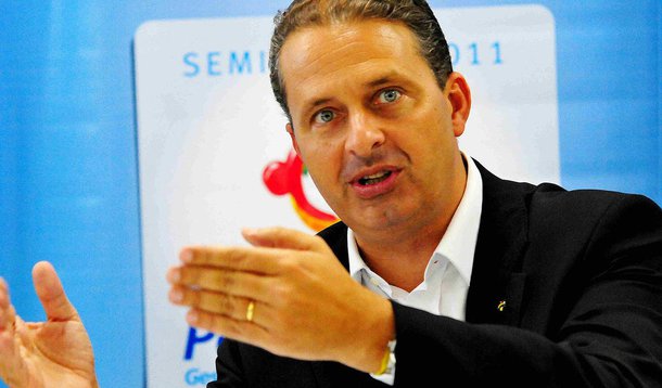 Eduardo acelera ritmo por novo pacto federativo