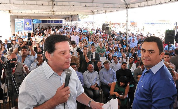 Governo Junto de Você leva benefícios a Luziânia