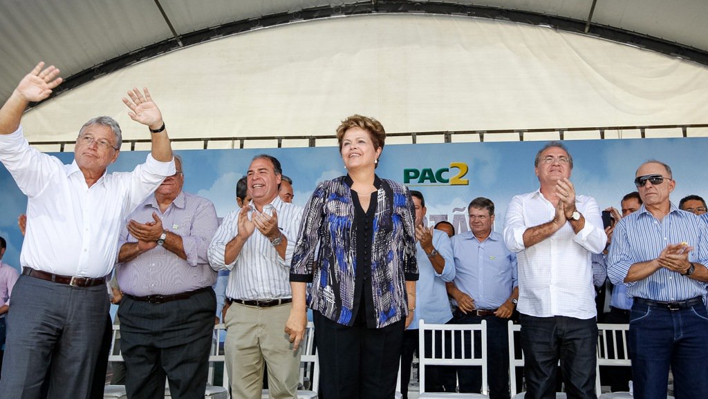 “Somos um país invencível”, diz Dilma