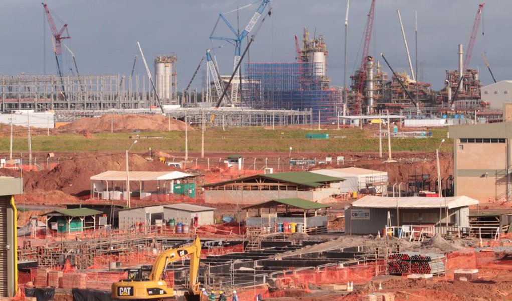 Mesmo sem Chávez, PDVSA pode ser sócia da Petrobras