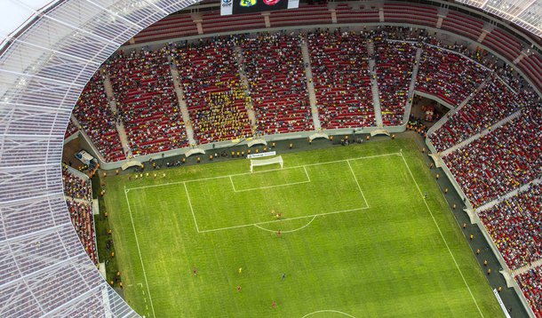 Novas arenas dobram público do Brasileirão