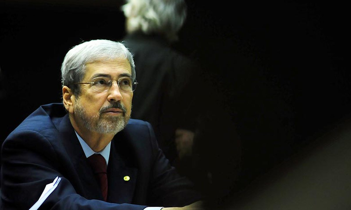"Passar dados do cidadão para o Serasa é absurdo"