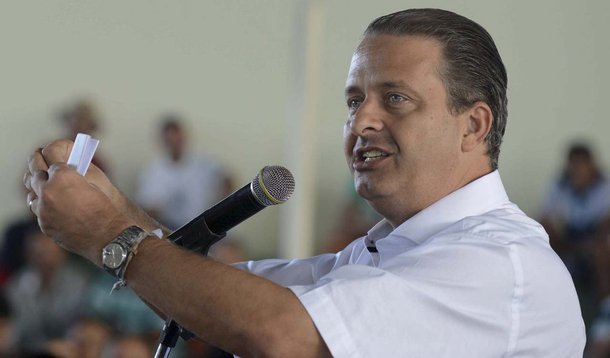 Campos sai em defesa do orçamento impositivo