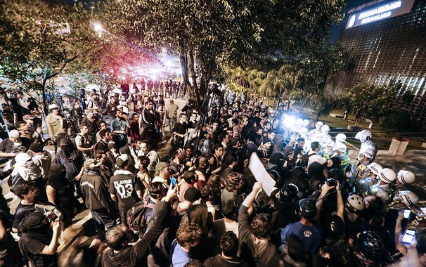 Protesto contra Alckmin acaba em tumulto em SP