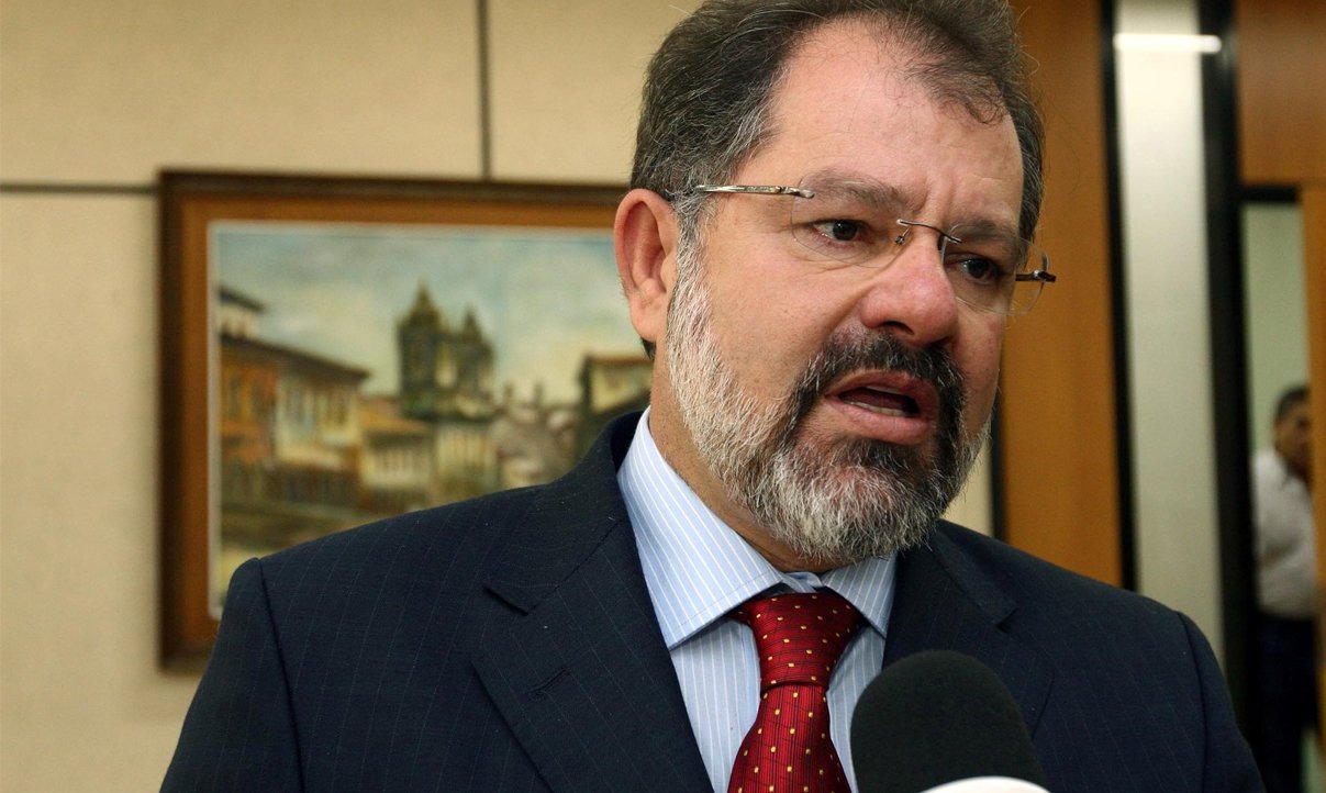 Marcelo Nilo quer reduzir recesso de 90 para 60 dias