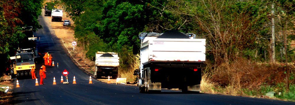 Governo mantém obras em 460 km de rodovias