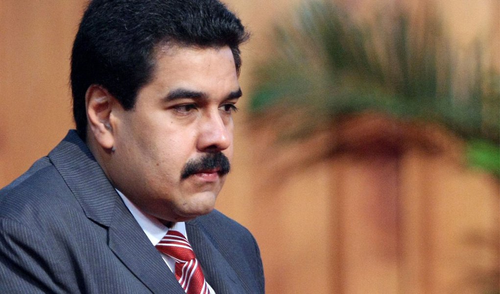 Maduro será juramentado presidente encarregado