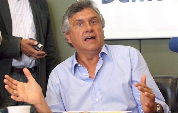 Caiado antecipa 2014 e coloca nome na disputa