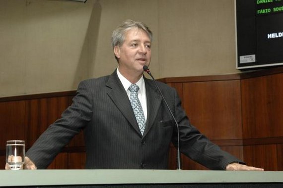 Assembleia seguirá Câmara e vai extinguir 14º e 15º