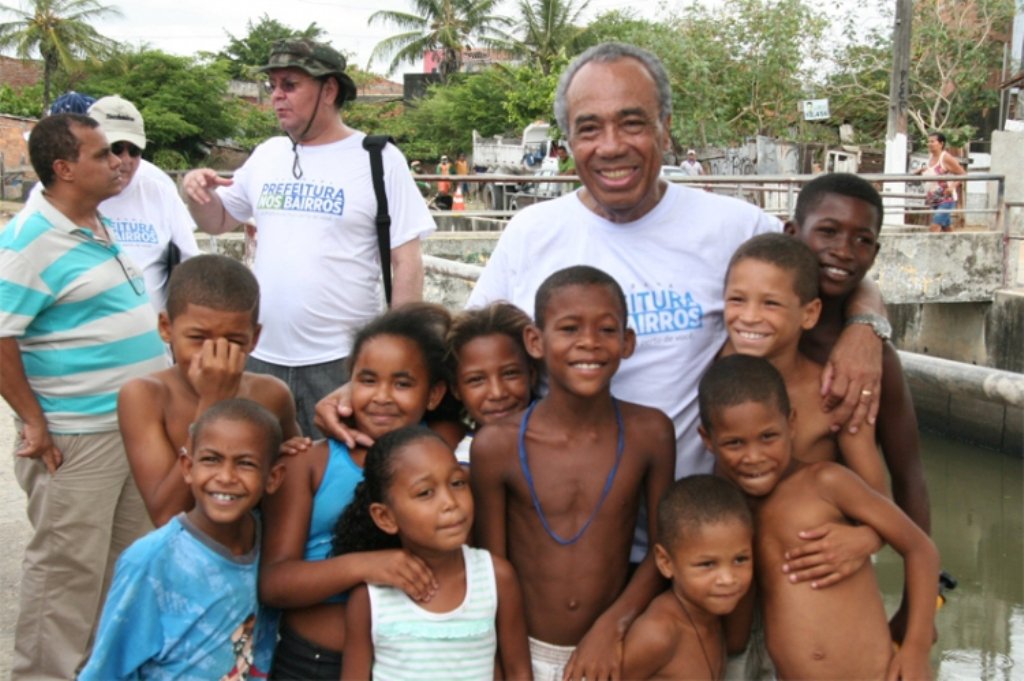 "Prefeitura nos Bairros" é João perto do povo, com popularidade nas alturas