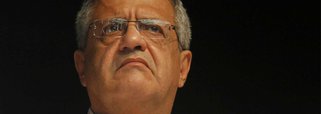 Denúncias derrubam primeiro secretário de ACM