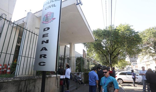 Mais 3 policiais do Denarc se entregam à corregedoria