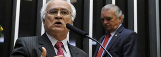 Ferro tem 130 assinaturas para a CPI da Espionagem