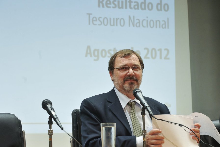 Superávit recorde em janeiro indica solidez fiscal