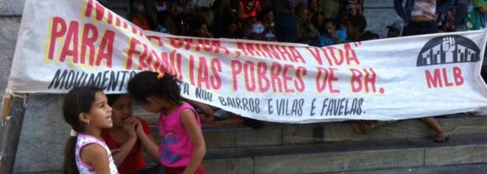 Manifestantes ocupam prefeitura de Belo Horizonte