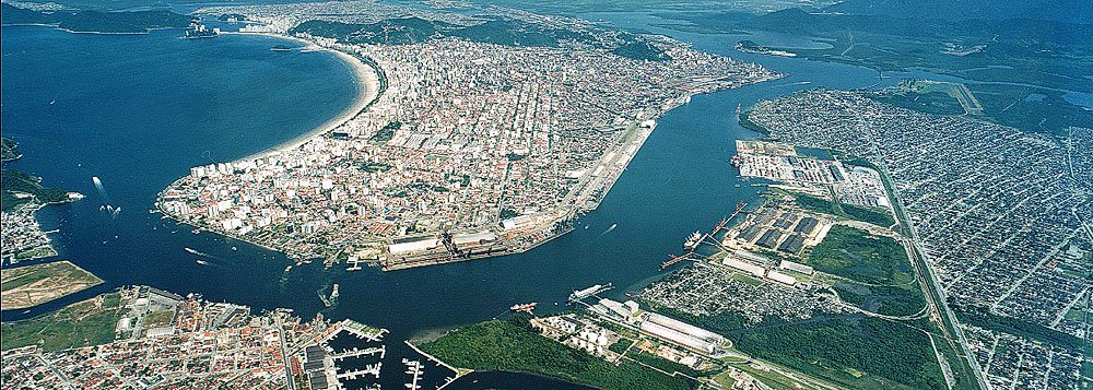 Petrobras descobre óleo de boa qualidade na Bacia de Santos