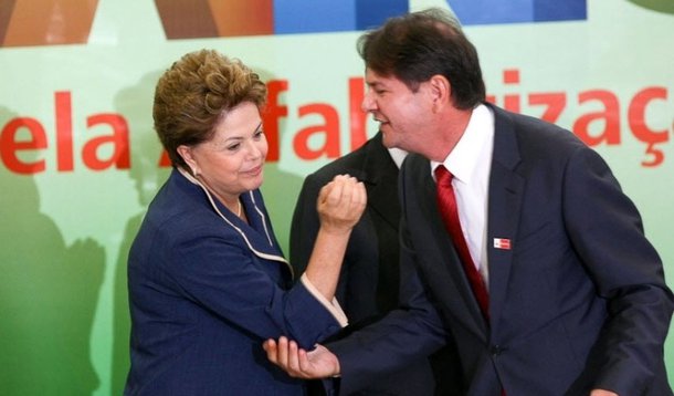 Dilma recebe Cid para minar Eduardo Campos