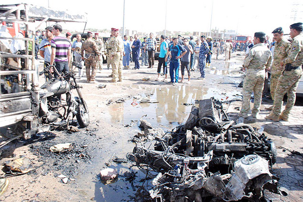 Mais de 60 pessoas morrem em ataques de carros-bomba no Iraque