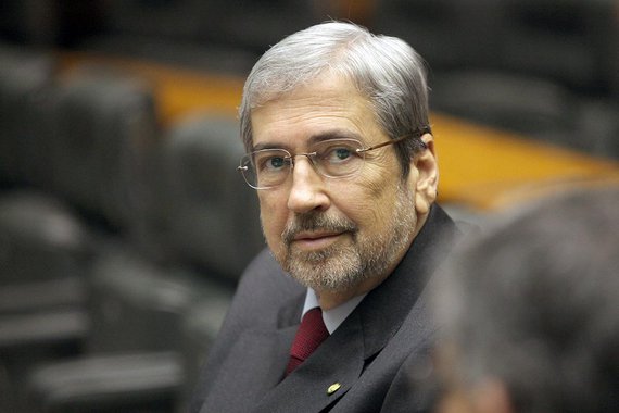 "Refinaria é um dos maiores escândalos do Brasil"