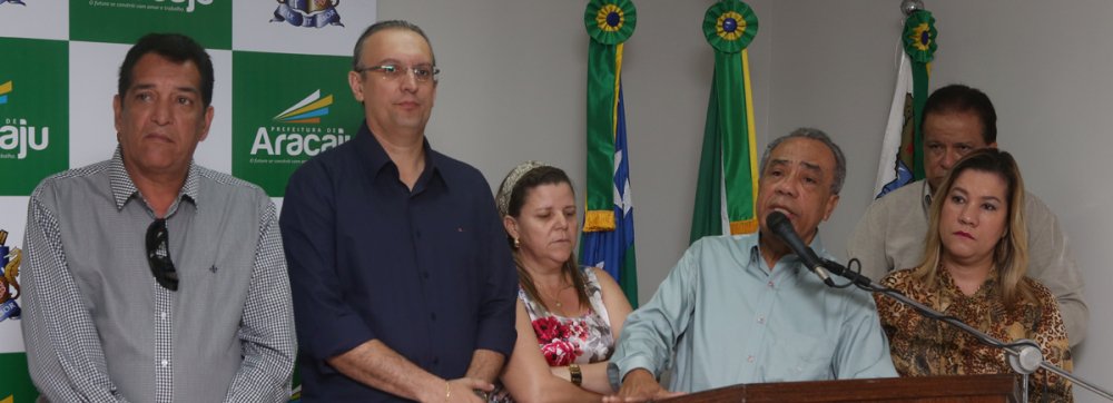 Prefeituras expulsam VCA, mas sistema continuará com menos ônibus
