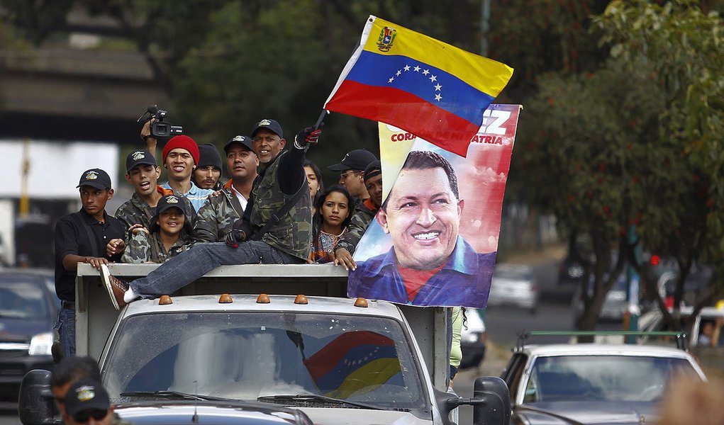 Insuficiência respiratória de Chávez persiste