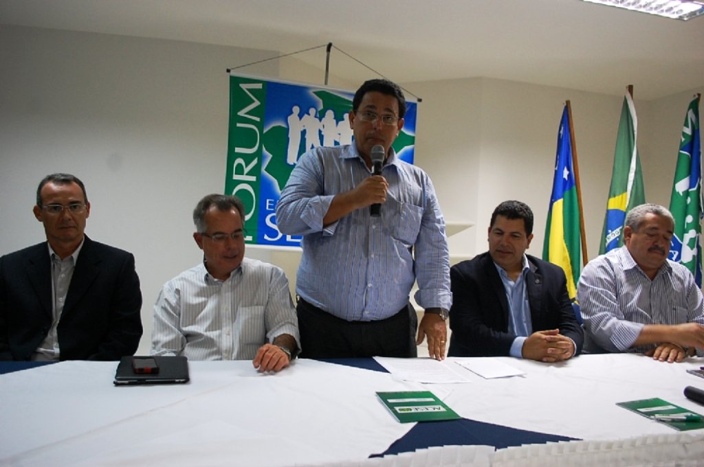 Fórum Empresarial quer diálogo com João Alves sobre redução do ISS