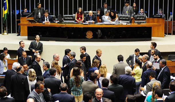 Aprovada MP que amplia a desoneração da folha de pagamento