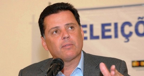 Insatisfeitos devem sair, diz governo a secretários