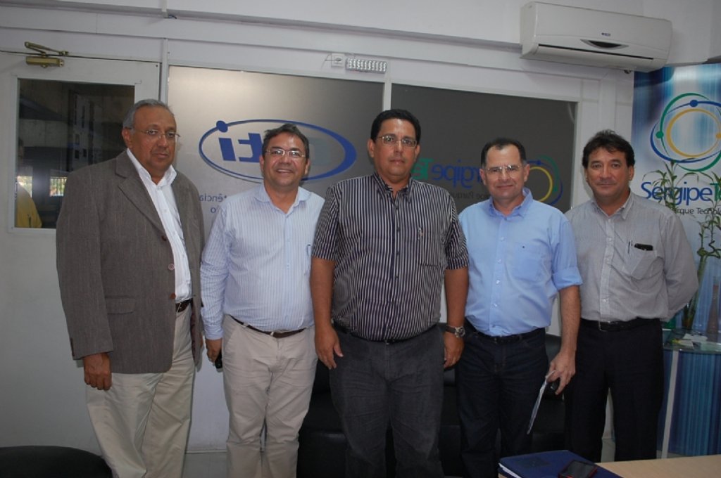 Empresas de TI iniciam negociações para deixar Aracaju