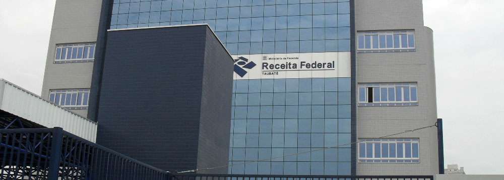 Arrecadação de tributos caiu em junho, diz Receita