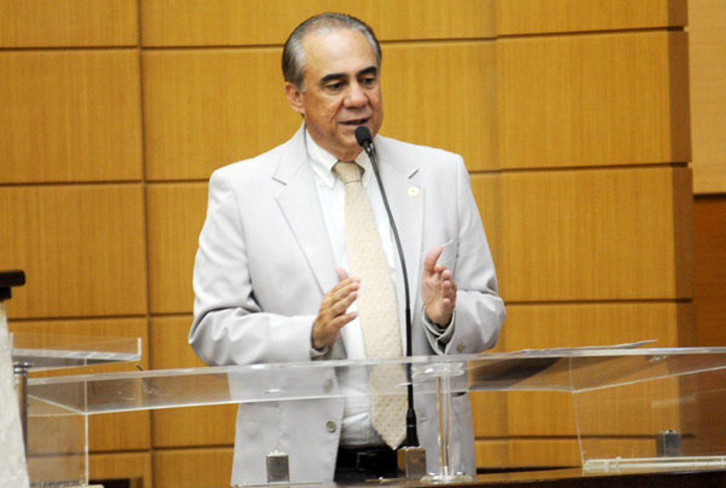 Venâncio critica reforma administrativa do Governo Déda