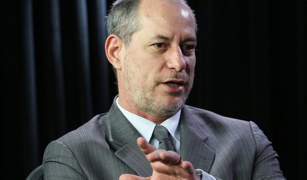 "O PSB está numa posição esquizofrênica"