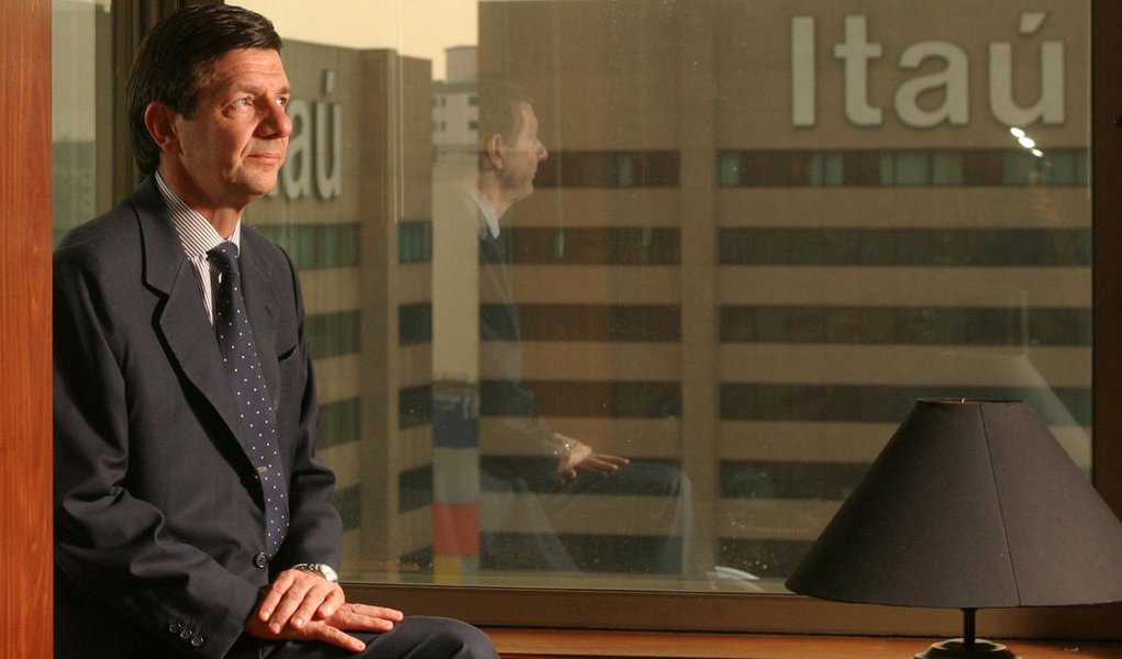 Itaú muda regras para Setubal ficar presidente