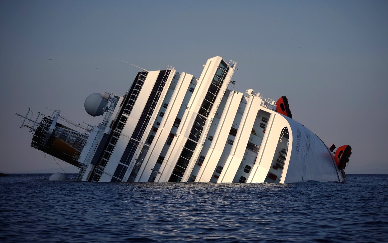 Cinco são condenados por acidente no Costa Concordia