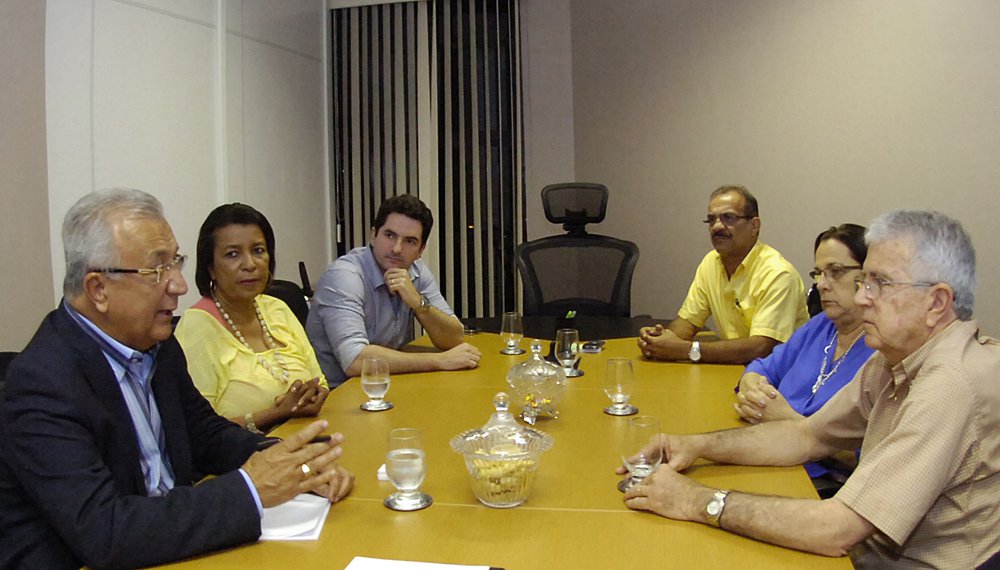 Jackson se reúne com deputados; Mundinho da Comase participa