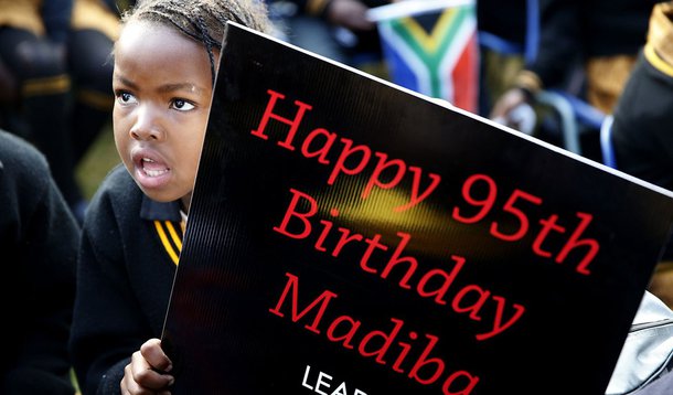 Hospitalizado, Mandela completa 95 anos