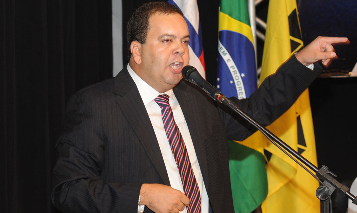 Oposição diz que governo "maquiou" contas de 2012