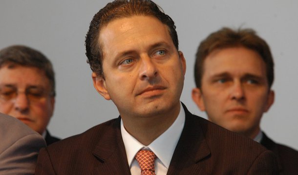 O nó da gravata começa a apertar para o PSB