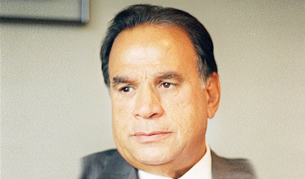 Ex-ministro segue internado em estado grave