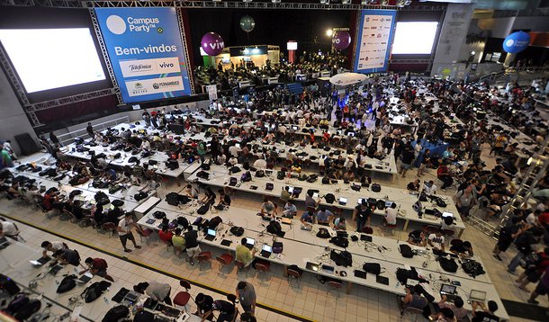 Todos os geeks plugados na Campus Party Recife