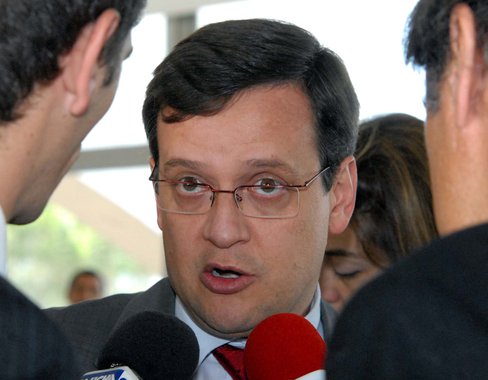 Para dar palanque a Campos, Beto mira Piratini